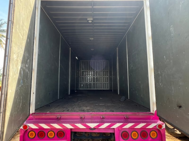 ตู้ 10 บาน ยกลงจาก HINO FC9J ความยาว 6.60 เมตร #LEK-L120