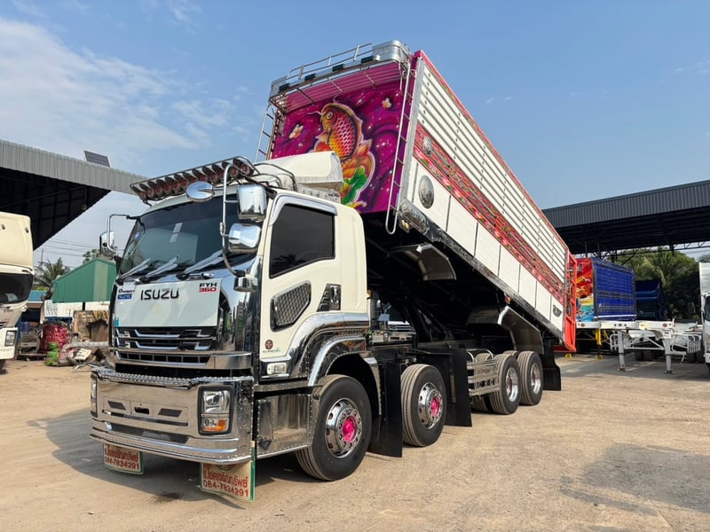 ISUZU FYH 12ล้อแท้ ปี 66 ไมล์ 238,000 km. 