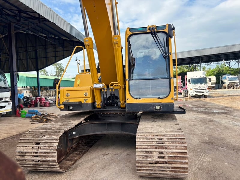 แม็คโคร SDLG e6205f ขนาด21ตัน  ไมล์ 1,992pm.ปี 68 #LEK1032