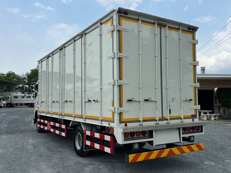  ISUZU FRR 210 HP ปี 2567 ไมล์ 15,570 กม. #6ล้อ ตู้10 บาน #LEK N43