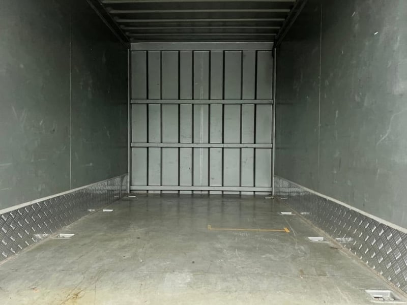  ISUZU NLR 130 HP  ปี 2566 ไมล์ 33,000 km #ตู้แห้ง 2 บาน BBC #N.28