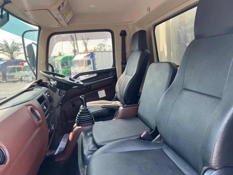 HINO FC9J 175 HP ปี 65 ไมล์ 26,567 KM. #ตู้ 10 บานเปิดรอบ ยาว 6.60 เมตร #LEK1073