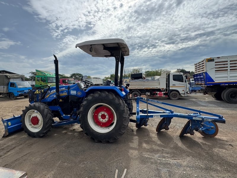 รถแทร็กเตอร์ NEWHOLLAND TT3.50 50แรงม้า ปี 67 ชั่วโมงการทำงานเพียง 671 P.M #LEK N54 รถแทร็กเตอร์ NEWHOLLAND TT3.50 50แรงม้า ปี 67 ชั่วโมงการทำงานเพียง 671 P.M #LEK N54
