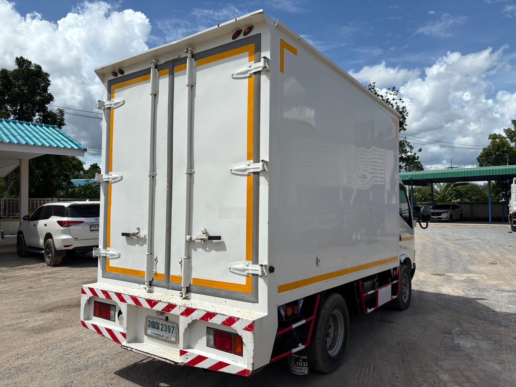 HINO XZU ตู้ทึบ ปี 64 ไมล์เพียง 120,000 กม. #4ล้อตู้ #LEK947 HINO XZU ตู้ทึบ ปี 64 ไมล์เพียง 120,000 กม. #4ล้อตู้ #LEK947