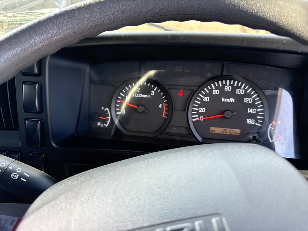 ISUZU NMR ดั้มพ์ไฟใหม่ (3 คิว) ปี 67 ไมล์แท้ 25,000 KM. #6ล้อดั้ม 3 คิว #LEK1049