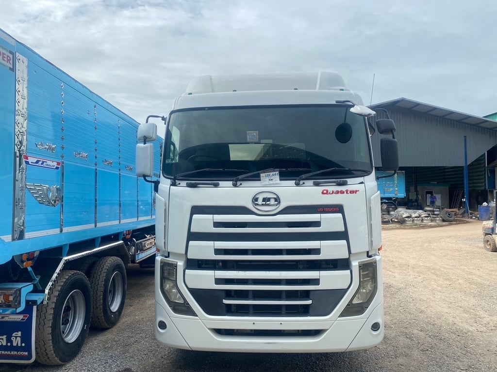 UD เควสเตอร์ 370 ปี59 ไมล์ 638,000km. #หัวลาก UD เควสเตอร์ 370 ปี59 ไมล์ 638,000km. #หัวลาก