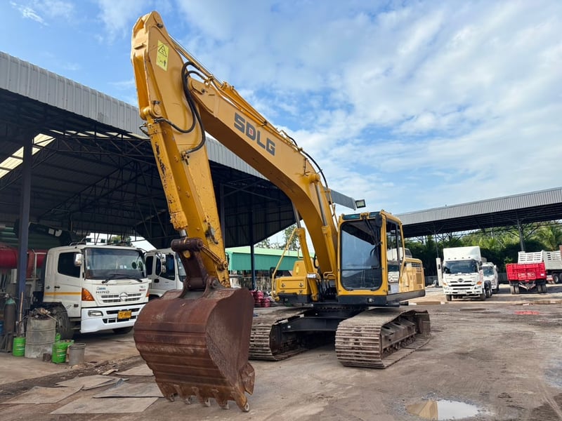 แม็คโคร SDLG e6205f ขนาด21ตัน  ไมล์ 1,992pm.ปี 68 #LEK1032