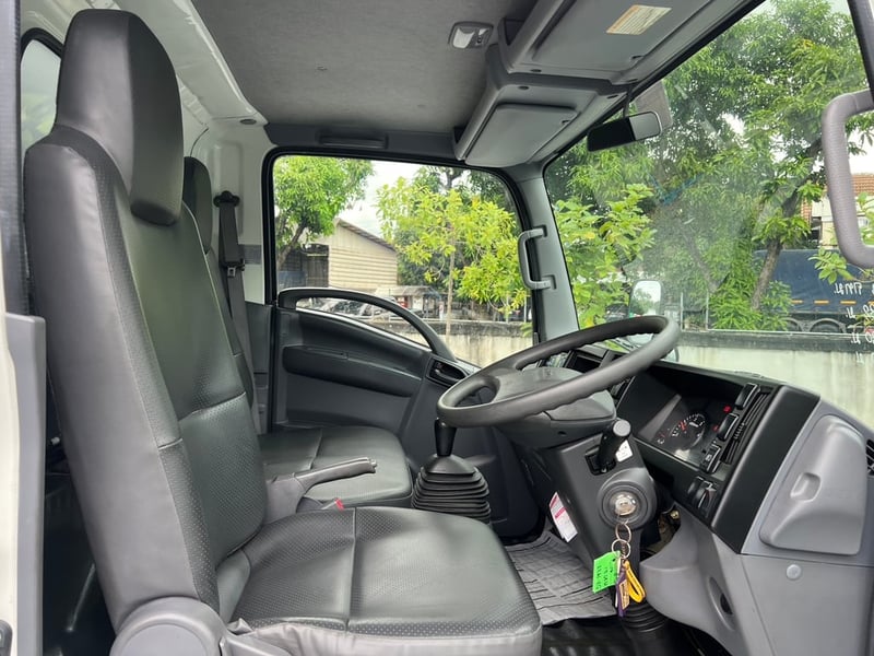 ISUZU NMR130 ปี62 ไมล์น้อย 144,000 #6ล้อห้องเย็น #LEK864 ISUZU NMR130 ปี62 ไมล์น้อย 144,000 #6ล้อห้องเย็น #LEK864