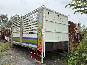 กระบะอะลูมิเนียม ยกลงจากhino #L23