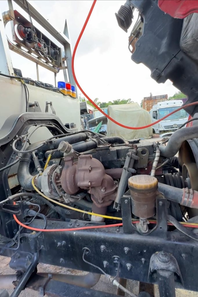 ISUZU FVM230 ปี46 เพลาเดียว #10ล้อท้ายลาดแม็คโคร #LEK1021
