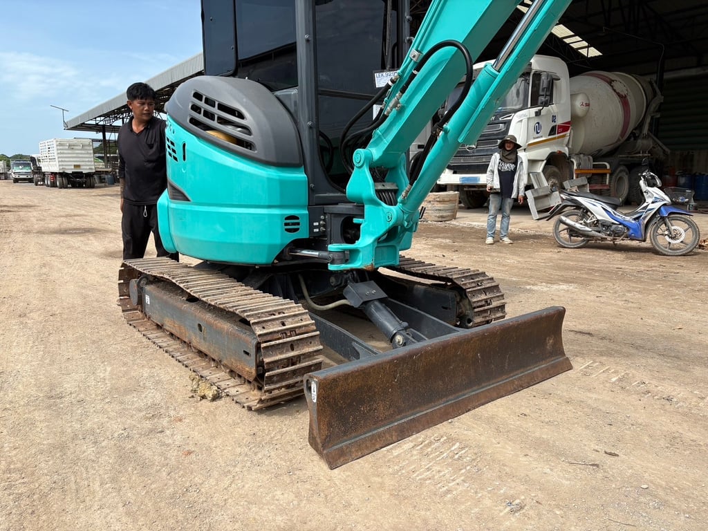Kobelco sk35sr-6 ออกศูนย์อริยะ ชั่วโมงน้อย 2,179 P.M. #รถแบคโฮ#LEK 929