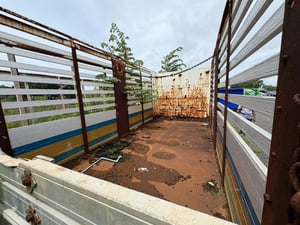 กระบะอะลูมิเนียม ยกลงจากhino #L23