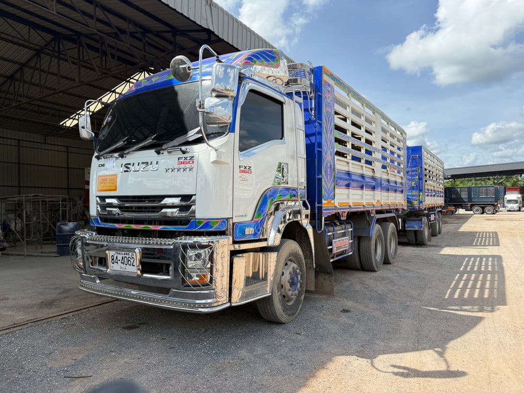 ISUZU FXZ 360HP ปี66  ไมล์น้อย 118,000km. #10ล้อพ่วงกระบะเหล็กคอกเกษตร #LEK1017-1018 
