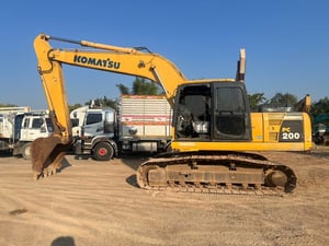 KOMATSU PC200-8 รถแม็คโคร ชั่วโมงการทำงาน 13,440 ชม. # LEK893