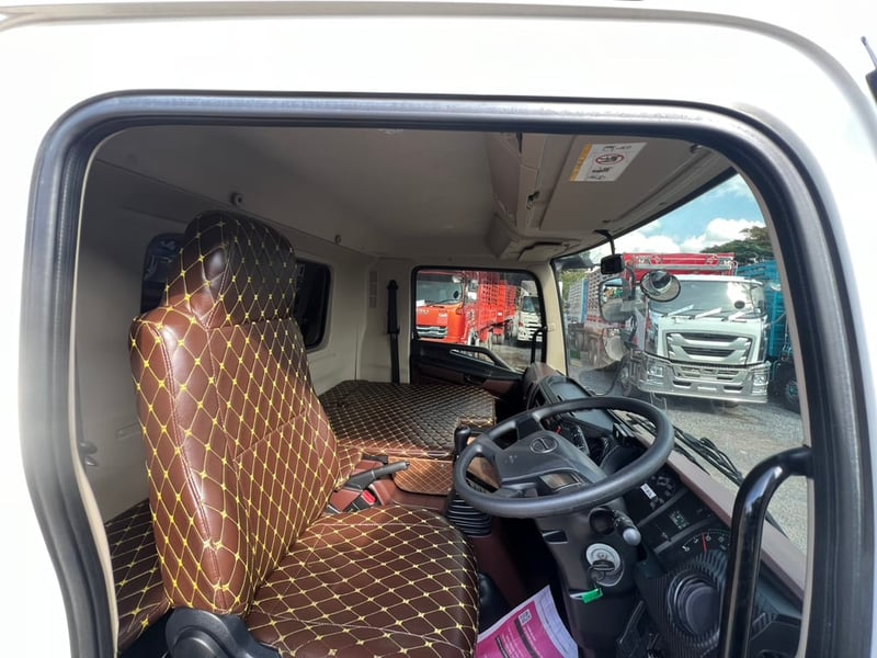 HINO FC9J 210 HP ปี 66 ไมล์แท้ 130,000 KM. #ตู้10 บาน #LEK1025 HINO FC9J 210 HP ปี 66 ไมล์แท้ 130,000 KM. #ตู้10 บาน #LEK1025