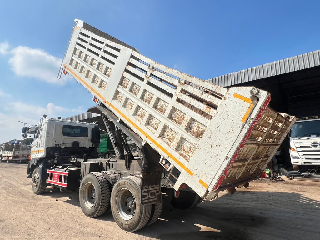 HINO FM1A 344 HP ปี 66 ไมล์ 39,991 km. HINO FM1A 344 HP ปี 66 ไมล์ 39,991 km.