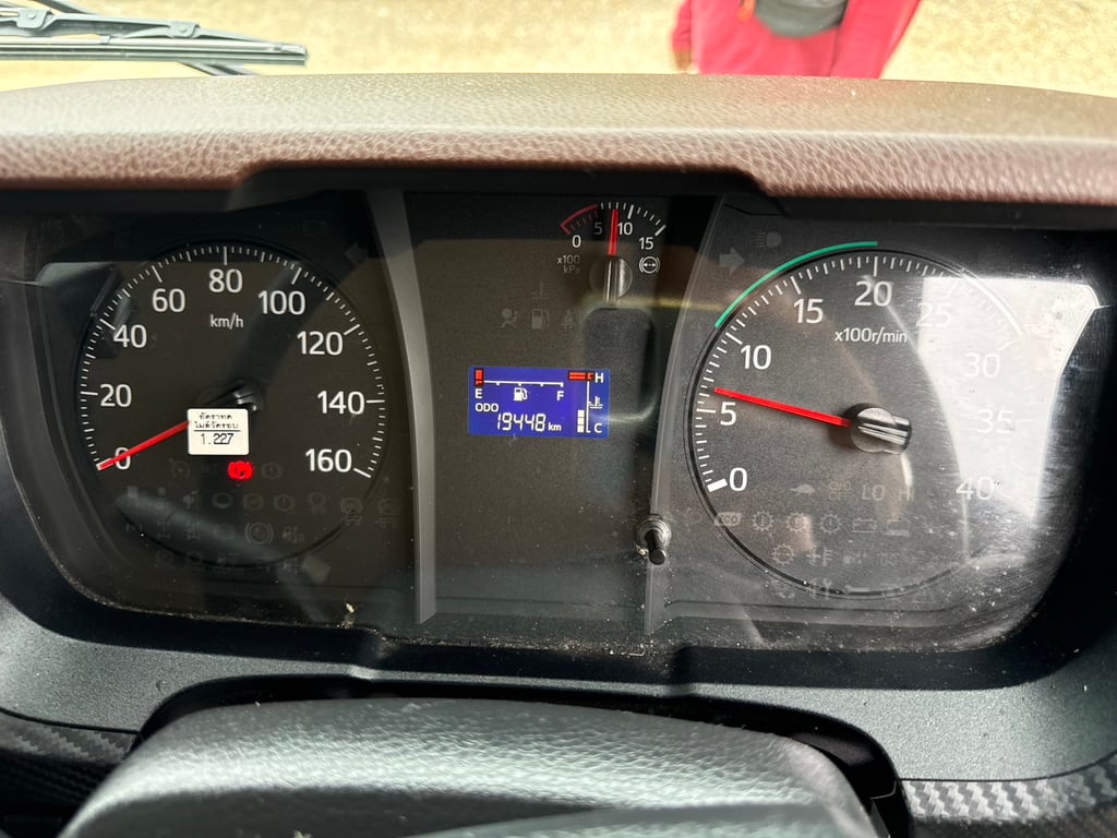 HINO FC9J 210  ปี 67 ไมล์แท้เพียง 19,500 km. #6ล้อ กระบะ สามมิตร SMM 4 รั้ว #LEK 984