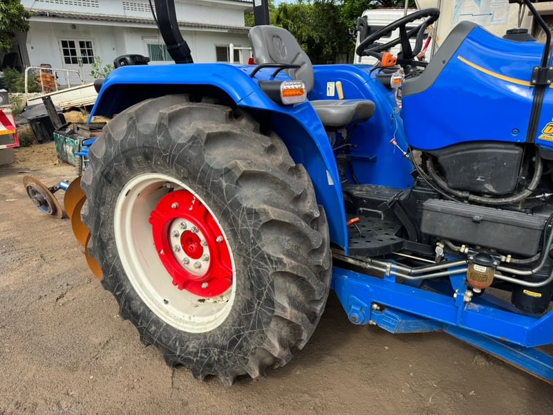 รถแทร็กเตอร์ NEWHOLLAND TT3.50 50แรงม้า ปี 67 ชั่วโมงการทำงานเพียง 671 P.M #LEK N54 รถแทร็กเตอร์ NEWHOLLAND TT3.50 50แรงม้า ปี 67 ชั่วโมงการทำงานเพียง 671 P.M #LEK N54