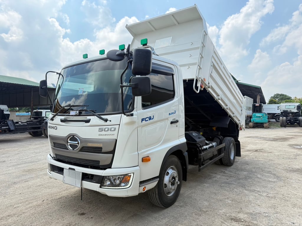 HINO FC9J 210HP ปี66(ธันวา)ไมล์น้อย 31,993km. #6ล้อดั้ม2รั้ว #LEK1023 HINO FC9J 210HP ปี66(ธันวา)ไมล์น้อย 31,993km. #6ล้อดั้ม2รั้ว #LEK1023