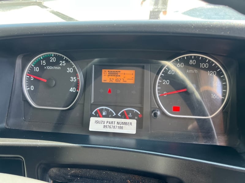 ISUZU FRR 210 HP ปี 66 ไมล์ 321,816  KM. #6ล้อล่องกระบะเหล็ก #LEK1125