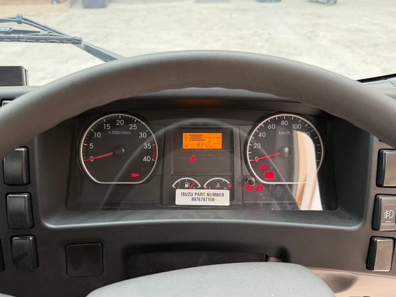 ISUZU FRR210 HP ตู้ 10 บานปี 66 ไมล์ 8000 KM.#ตู้10 บาน ตู้ยาว 6.50 ม.