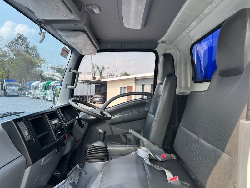 ISUZU NLR 130 HP ปี66 ไมล์น้อยเพียง 15,000 km. #4ล้อ ตู้แห้งอู่ BBC #Lek1028 ISUZU NLR 130 HP ปี66 ไมล์น้อยเพียง 15,000 km. #4ล้อ ตู้แห้งอู่ BBC #Lek1028