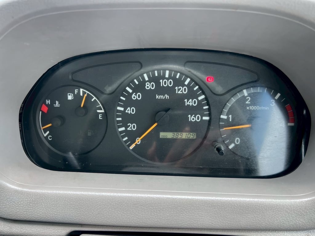 HINO XZU 136hp ปี 55 ไมล์แท้ 389,000 กม. , 440,000 กม. #รถสไลด์ #LEK 920 , LEK 1000 HINO XZU 136hp ปี 55 ไมล์แท้ 389,000 กม. , 440,000 กม. #รถสไลด์ #LEK 920 , LEK 1000