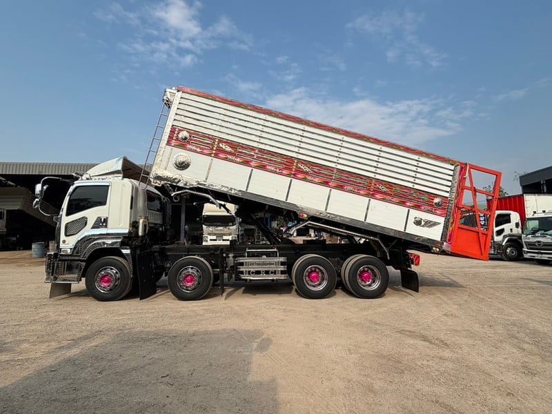 ISUZU FYH 12ล้อแท้ ปี 66 ไมล์ 238,000 km. 