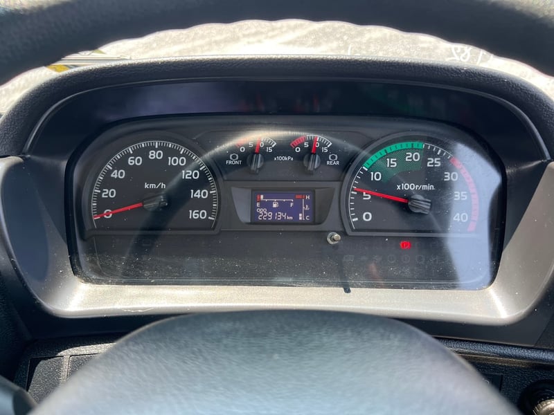 HINO วิคเตอร์ FG8J 240HP ไมล์ 229,120 KM #หัวแชสซี ยาว 7.70 เมตร # LEK1182 HINO วิคเตอร์ FG8J 240HP ไมล์ 229,120 KM #หัวแชสซี ยาว 7.70 เมตร # LEK1182