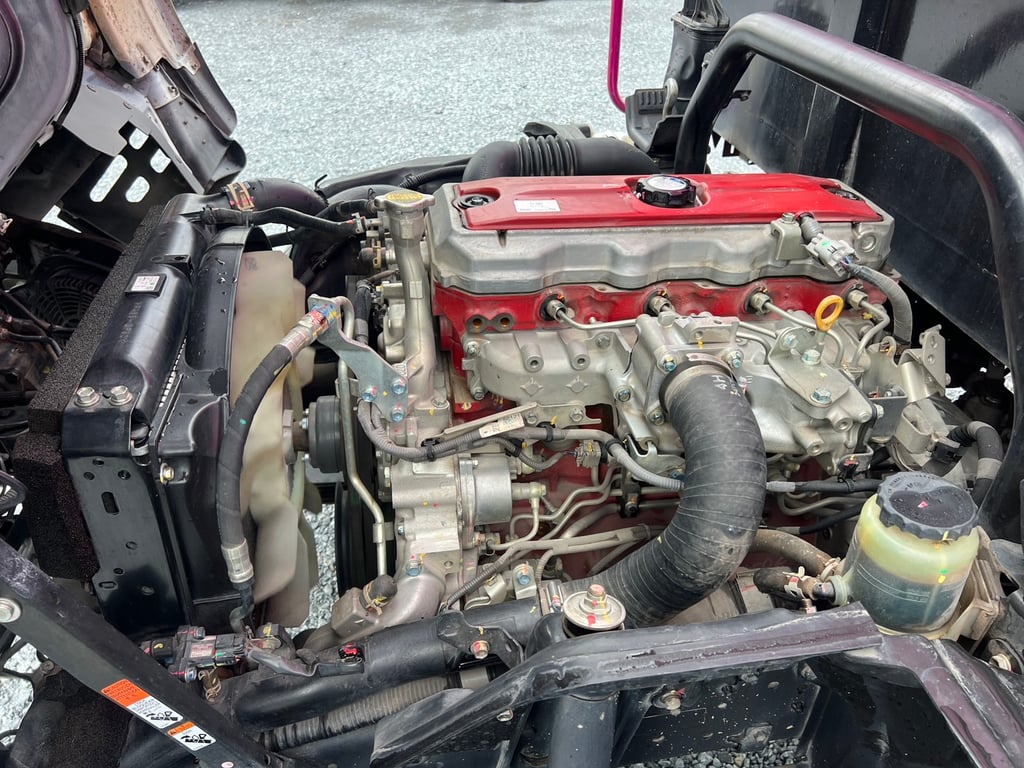 XZU650R  150HP ปี 66 ไมล์ 113,600 km.# 6 ล้อคอกเหล็ก สูง 2.10 ม. ยาว 4.30 ม. #LEK 924