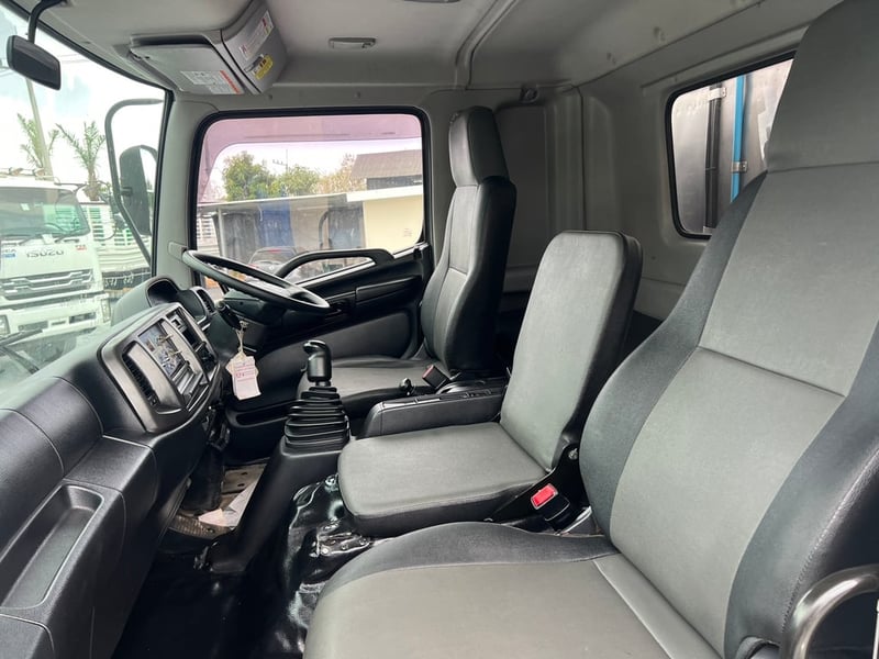 HINO FL8J 260HP ปี 65 ไมล์ 228,000 KM. #10ล้อเพลาเดียว ตู้เย็น #LEK1111 HINO FL8J 260HP ปี 65 ไมล์ 228,000 KM. #10ล้อเพลาเดียว ตู้เย็น #LEK1111