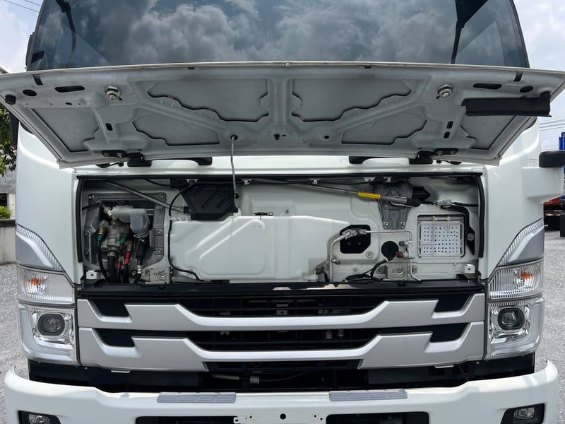 ISUZU FRR 210 HP ปี 2567 ไมล์ 15,570 กม. #6ล้อ ตู้10 บาน #LEK N43