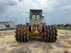 CATERPILLAR 825 B (32ตัน) #รถบด4ล้อหนาม