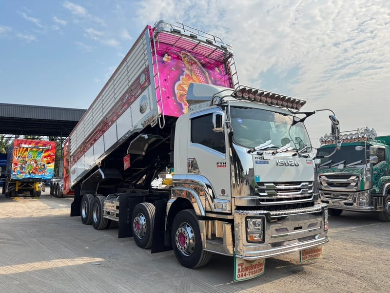 ISUZU FYH 12ล้อแท้ ปี 66 ไมล์ 238,000 km. 