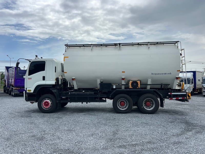 ISUZU FXZ 360 ปี 66 รถไซโลอาหารสัตว์ 4ช่อง#LEK805