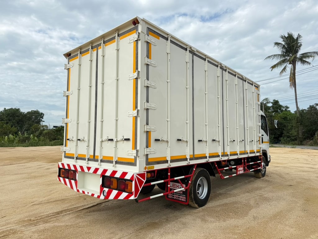  📣📣ISUZU FRR210HP ตู้10บาน ปี64  ✅ไมล์ 160,000  KM.  ✅ตู้ยาว 5.80 ยาวใน 5.60 ม. ✅รถสวย ตู้ไม่รั่วไม่ซึมหัวสวยไม่เคยมีอุบัติเหตุ   💸ราคา 980,000 บาท  📍นครปฐม ☎098-0947203 แฮ็คส์ #แฮ็คส์รถบรรทุก