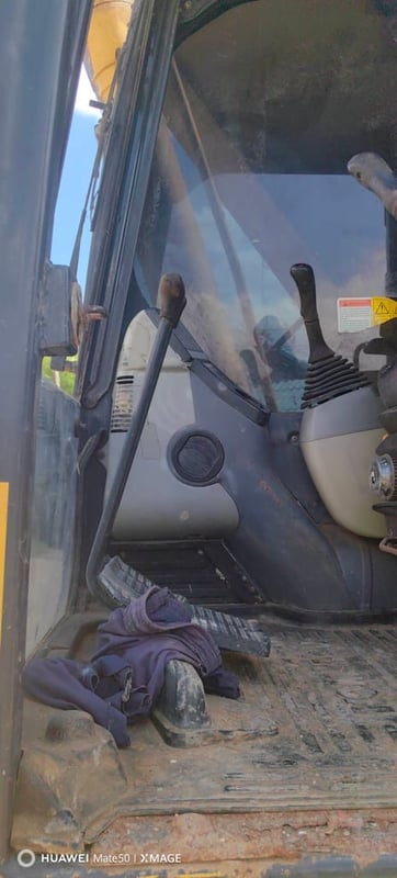 🌟Komutsu 200-8 🌟เอวแน่นๆ แทร็คใบโซ่เต็ม 💸ราคา500,000 บาท ☎098-0947203 แฮ็คส์ #แฮ็คส์รถบรรทุก