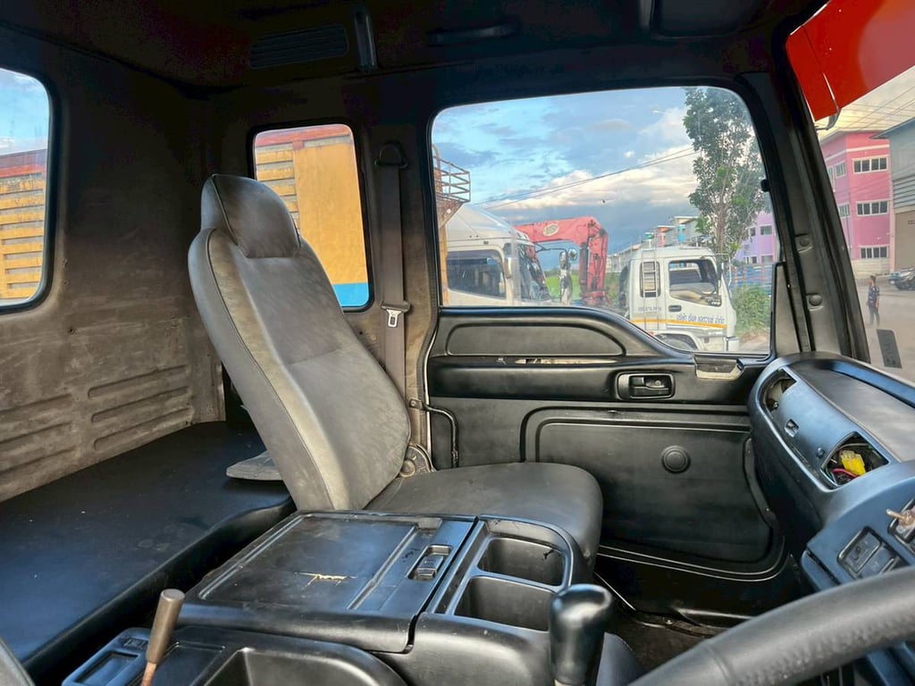 💢หัวลาก ISUZU 320 hp ปี 46💢 💸ราคา 580,000 ฿ มีระบบยกดั้ม ✅ยาง ทะเบียน เต็ม พร้อมใช้งาน ☎098-0947203 แฮ็คส์  #แฮ็คส์รถบรรทุก