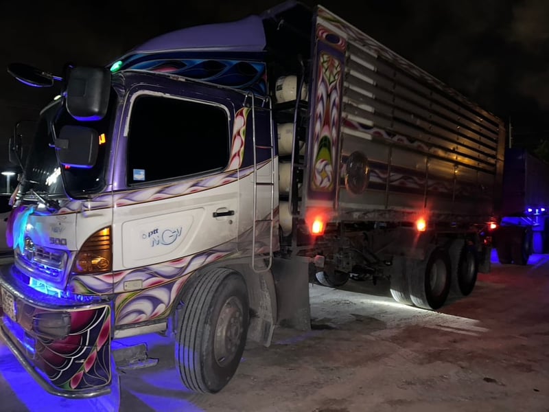 📣📣รถเข้าใหม่ Hino cng 260 แรง ปี 54  ✅สิบล้อดั้มคอกเกษตร พร้อมใช้งาน 💸ราคา 430,000 ฿ ☎098-0947203 แฮ็คส์  #รับฝากขายรถบรรทุกทุกชนิด #แฮ็คส์รถบรรทุก