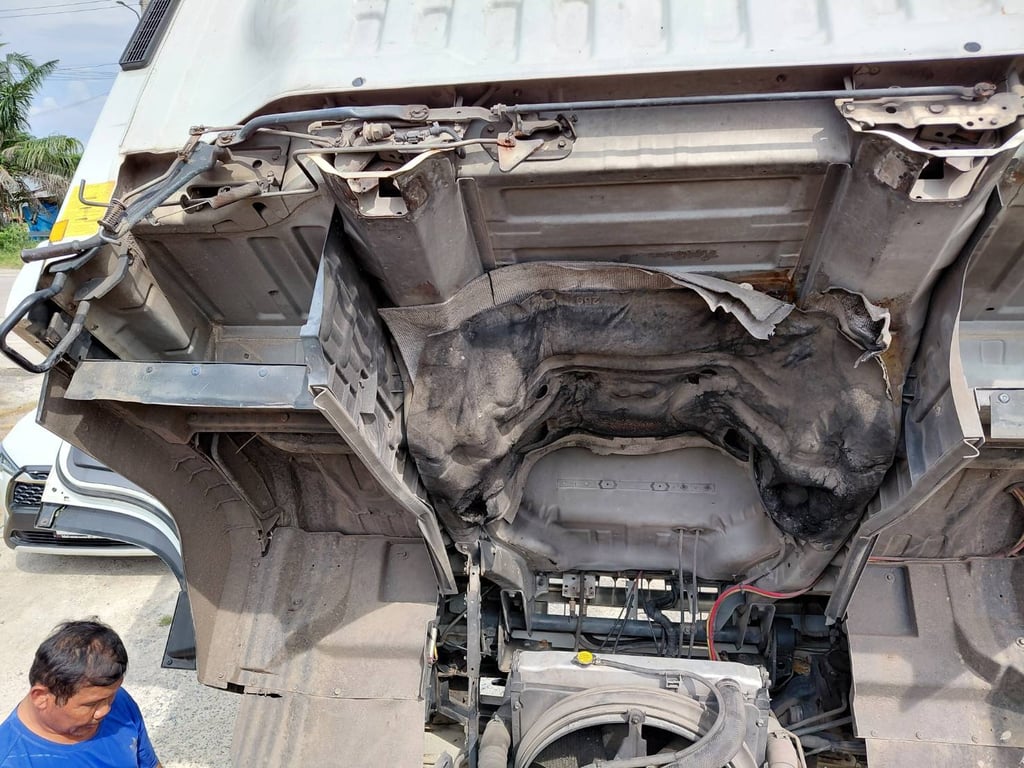 📣📣📣หัวลาก 6 ล้อ ISUZU FTR 240 แรง ปี 56 💸ราคา 480,000 ฿ พร้อมใช้งาน 📍ลาดกระบัง ☎098-0947203 แฮ็คส์  #แฮ็คส์รถบรรทุก