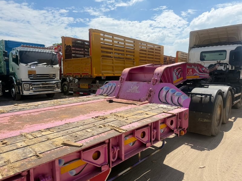 💢หางโรเบท 2 คาน iaa 💢 ✅ปี65 หาง 7.50 ม.  กว้าง 2.55 ม. สูง 95cm  ✅มีบันไดท้ายไฮดรอลิก ใช้งานได้ปกติ  ✅ขึ้นแมคโครได้สบาย   💸ราคา 550,000  ฿ ☎098-094723 แฮ็คส์  #แฮ็คส์รถบรรทุก