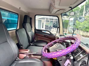 🚛 HINO Dominator 210HP ปี 66 • กระบะเหล็ก MB บอดี้ ยาว 5.60 เมตร เปิดได้รอบ • ยางใหม่ 6 เส้น พร้อมใช้งาน • เลขไมล์ 150,000 KM.  สภาพเรียบร้อย พร้อมใช้งาน • ไม่เคยชน ไม่เคยเกิดอุบัติเหตุ 💸 ราคาเพียง 1,150,000 บาท ☎098-0947203 แฮ็คส์  #แฮ็คส์รถบรรทุก