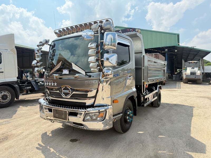 📣📣Hino 6ล้อดั้ม โดมิเนเตอร์ fc9j 210  ✅ไมล์แท้ใช้น้อย 23,585km.  ✅รถสวยเดิมๆ กนะบะรั้ว2 ดินหินทราย 💸ราคาย่อมๆ 1,080,000 บาท ☎098-0947203 แฮ็คส์  #รับฝากขายรถบรรทุกทุกชนิด #แฮ็คส์รถบรรทุก