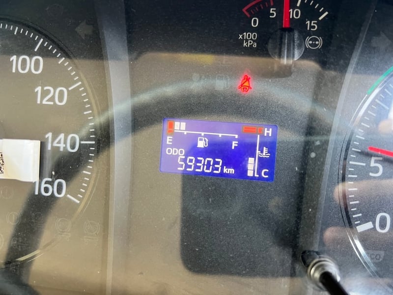  🌟HINO FC9J 210hp ปี 66 #โดมิเนเตอร์ •	ไมล์แท้ 59,300 km •	กระบะดั้ม MB บอดี้คาร์ •	ขนาดกระบะ ยาว 4.00 ม. สูง 1.30 ม. •	เครื่องแน่น ช่วงล่างดี คัทซีสวย •	รถสวย ไม่เคยเกิดอุบัติเหตุ พร้อมใช้งานทันที!  ✅เหมาะสำหรับงานบรรทุก งานไซต์งาน งานดิน   💸ราคา 1,150,000 บาท   ☎098-0947203 แฮ็คส์ #แฮ็คส์รถบรรทุ