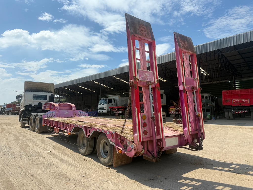 💢หางโรเบท 2 คาน iaa 💢 ✅ปี65 หาง 7.50 ม.  กว้าง 2.55 ม. สูง 95cm  ✅มีบันไดท้ายไฮดรอลิก ใช้งานได้ปกติ  ✅ขึ้นแมคโครได้สบาย   💸ราคา 550,000  ฿ ☎098-094723 แฮ็คส์  #แฮ็คส์รถบรรทุก 💢หางโรเบท 2 คาน iaa 💢 ✅ปี65 หาง 7.50 ม.  กว้าง 2.55 ม. สูง 95cm  ✅มีบันไดท้ายไฮดรอลิก ใช้งานได้ปกติ  ✅ขึ้นแมคโครได้สบาย   💸ราคา 550,000  ฿ ☎098-094723 แฮ็คส์  #แฮ็คส์รถบรรทุก