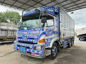 📣📣Hino FL8J Victor 260แรงม้า ปี59  ✅กระบะอะลูมิเนียมพื้นสแตนเลส ยาว6.30 ✅ไมล์วิ่ง: 87,000 km. ✅ไม้แท้เจ้าของเก่าต่อมาแล้วไม่ได้วิ่ง  เพลาเดียว ✅สภาพรถ: สวย เดิมๆ ทั้งคัน เครื่องแห้ง รับประกัน  ** ขายหัวคัทซี แยกได้**   💰 ราคา: 1,580,000 บาท ☎098-0947203 แฮ็คส์
