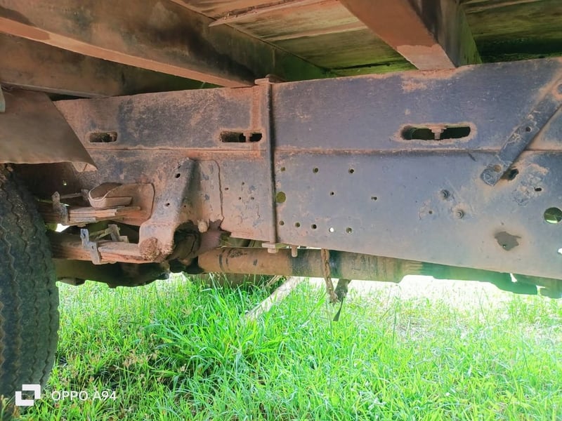 ขายรถสองแถว