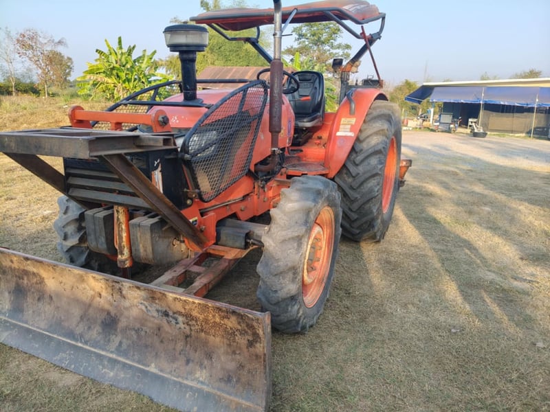 Kubota M7040 Kubota M7040