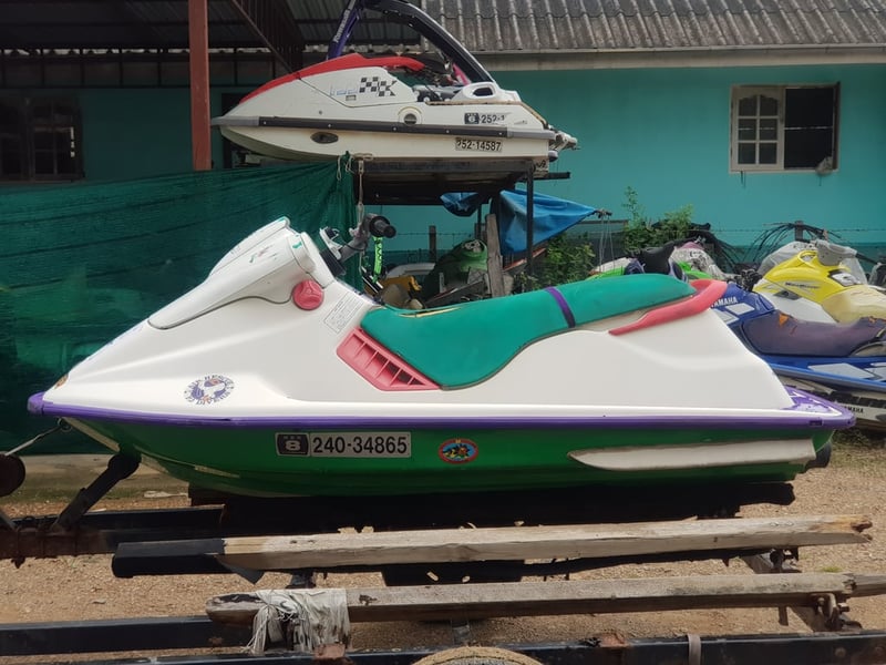 Sea-Doo XP650 มือสองญี่ปุ่น ราคา 39,000 บาทไม่มีเทลเลอร์ เรืออยู่มีนบุรี หนองจอก กทม. Sea-Doo XP650 มือสองญี่ปุ่น ราคา 39,000 บาทไม่มีเทลเลอร์ เรืออยู่มีนบุรี หนองจอก กทม.