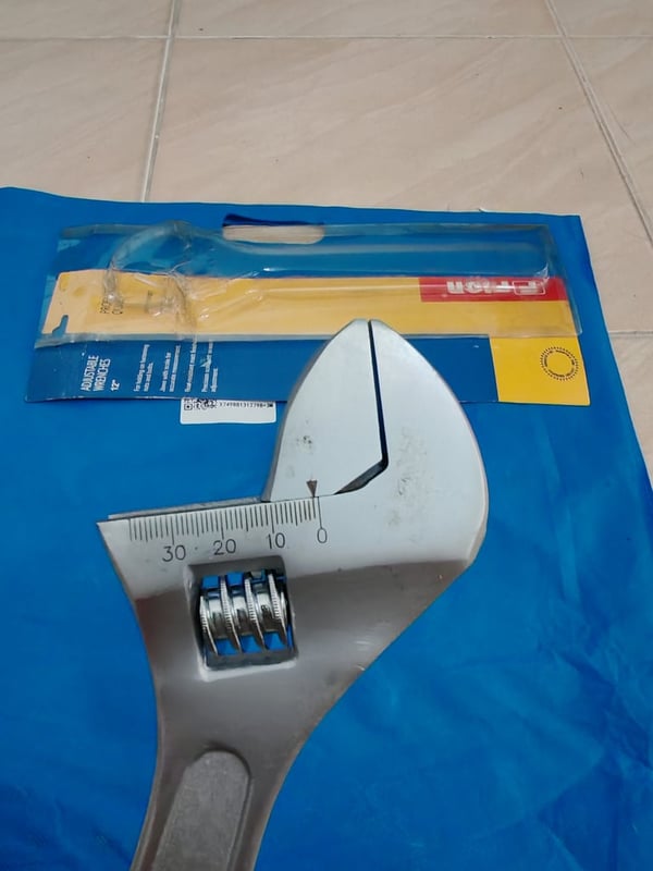 ประแจเลื่อน 12"